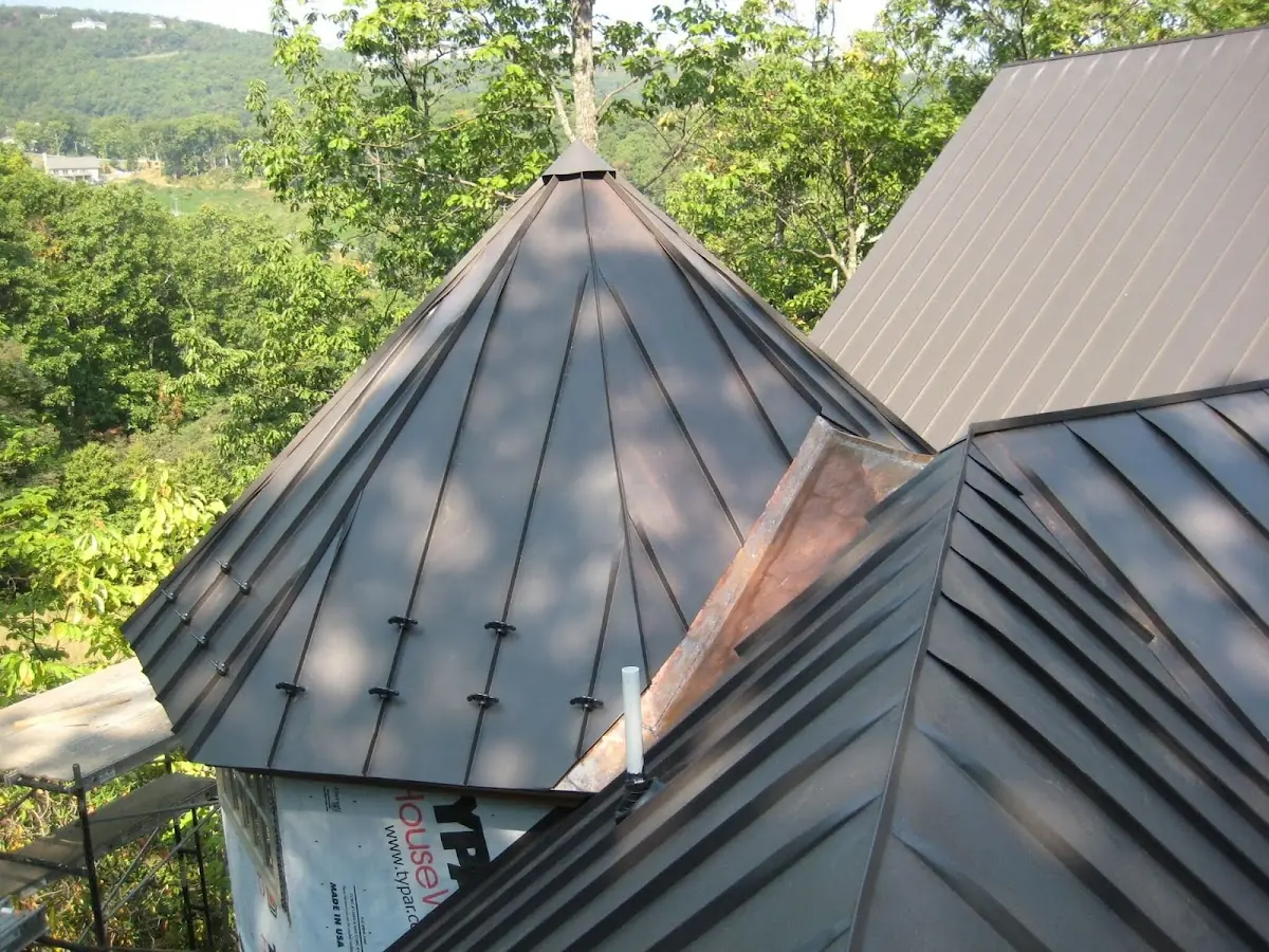 Professional Roof Tarp Installation by Craftsman Roofing in Brantwood